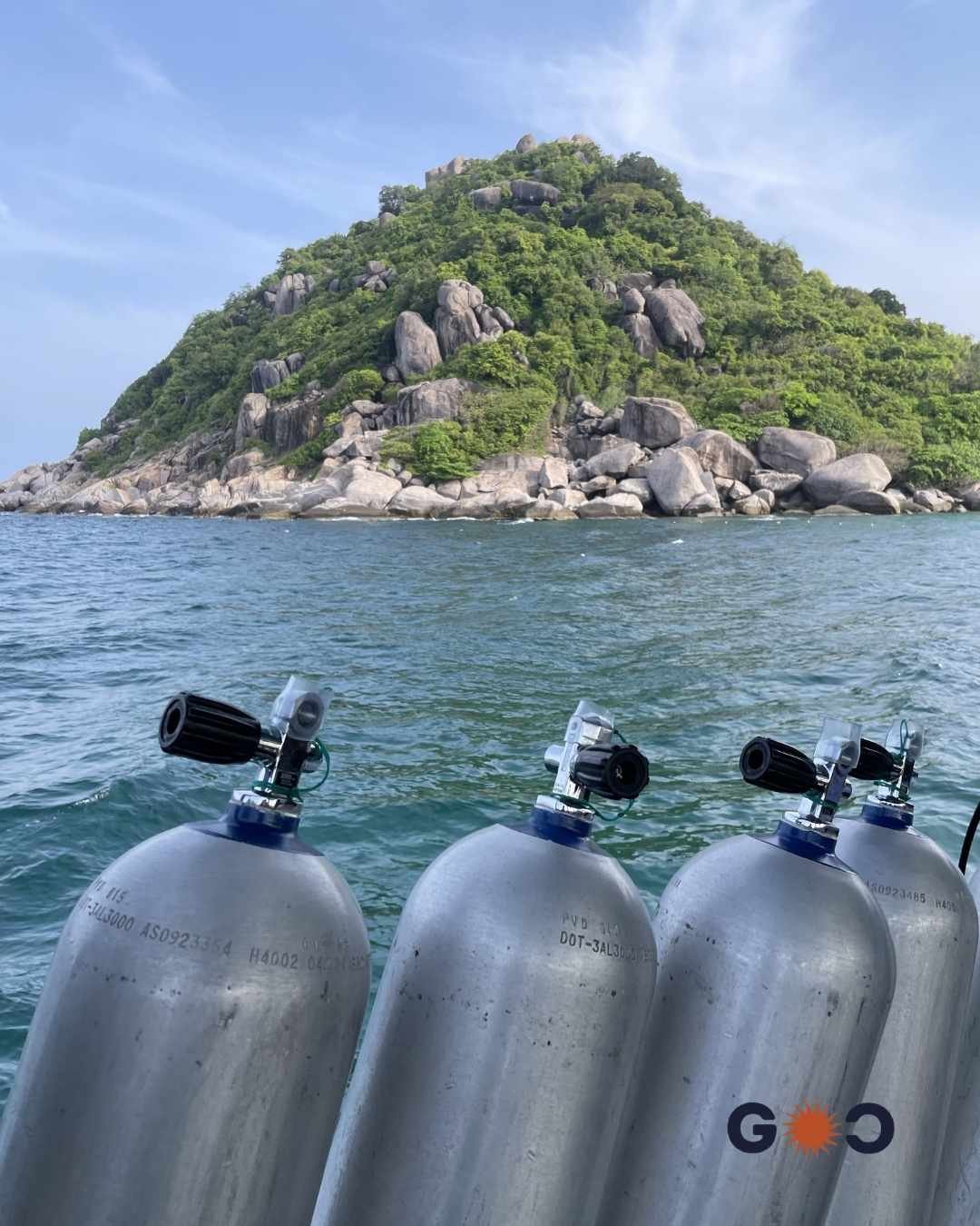 scuba diving in koh tao thailand